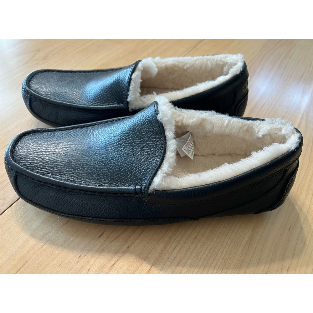 UGG Ascot Men's Slipper - Black Matte US 13 EE Good Condition!!!!